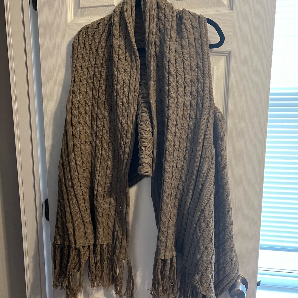 Cozy Brown Cable Knit Cardigan Sweater Vest with Fringe